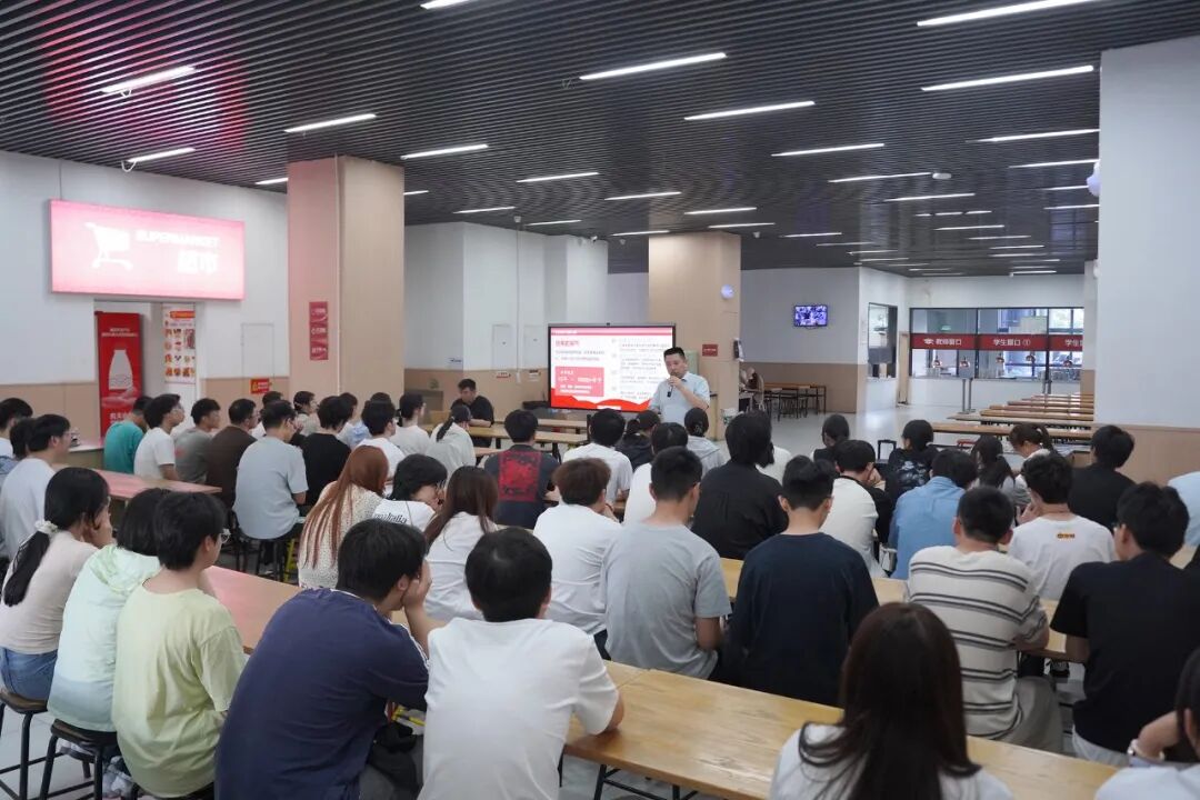 塔夫高复27届开学仪式暨26届表彰会